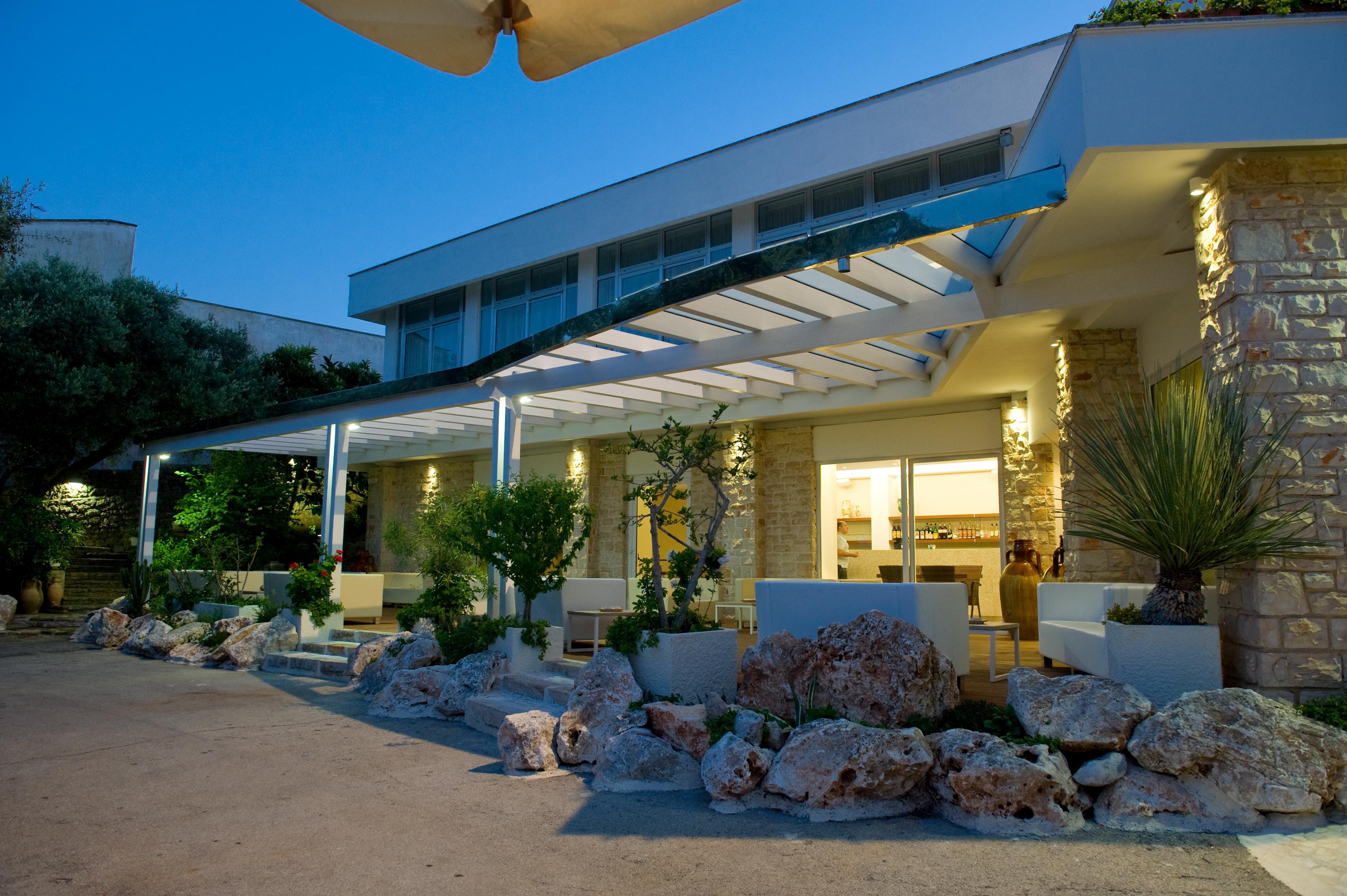 Hotel Orsa Maggiore Castro  Exterior photo