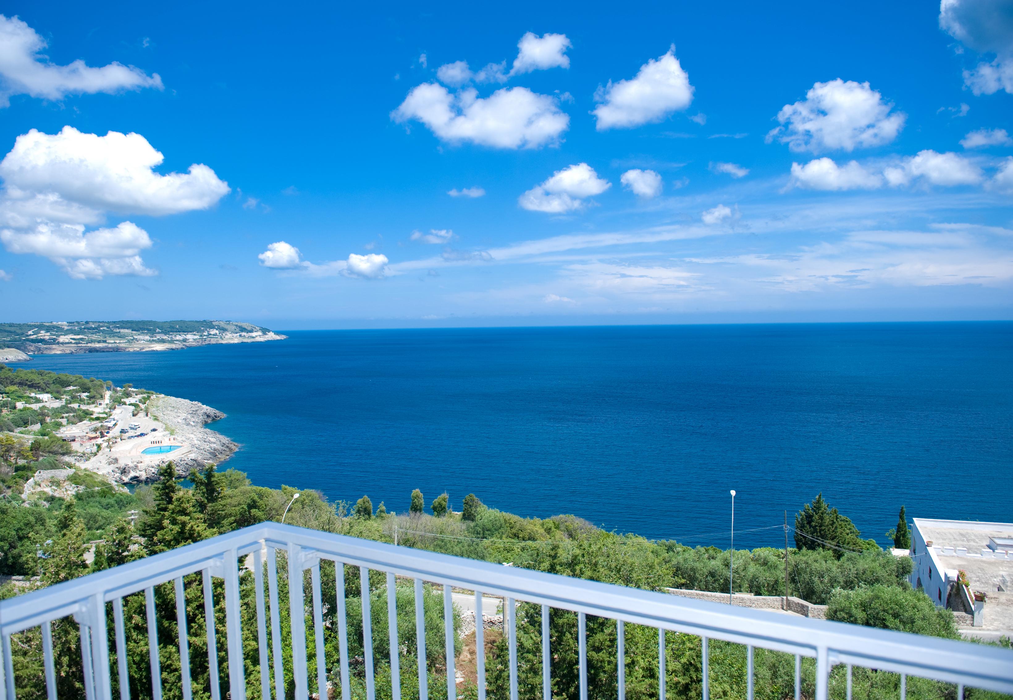 Hotel Orsa Maggiore Castro  Exterior photo